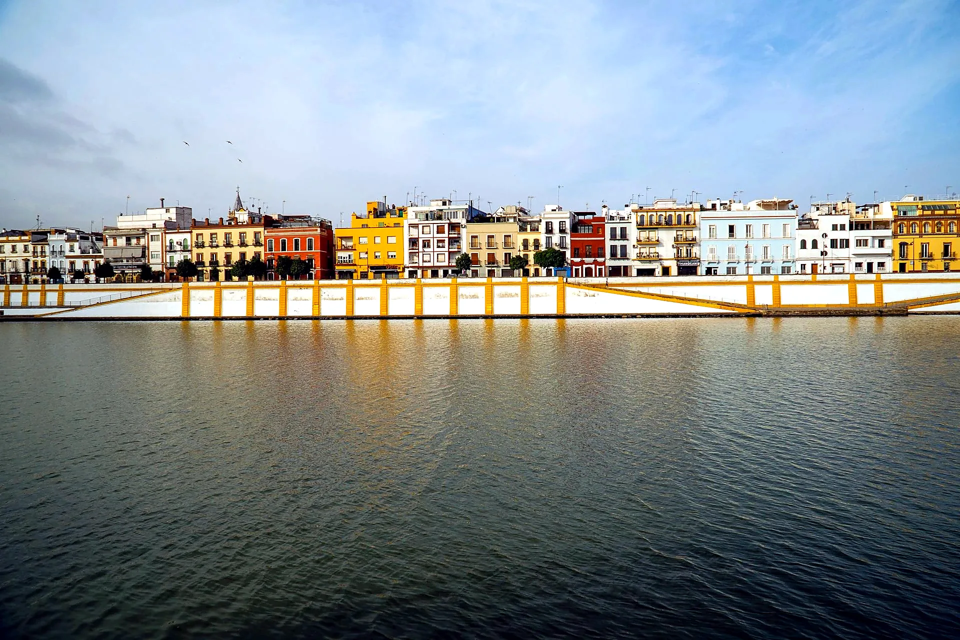 Triana vs Santa Cruz Seville neighbourhood comparison