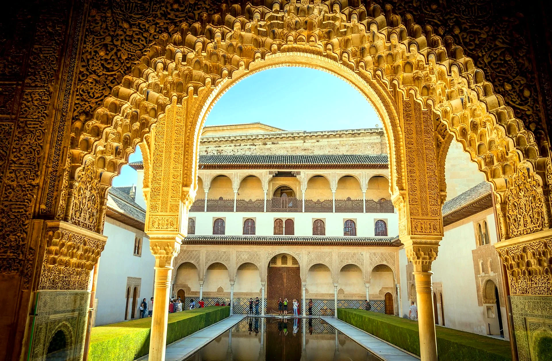 Alcazar with kids seville what loses children quickly