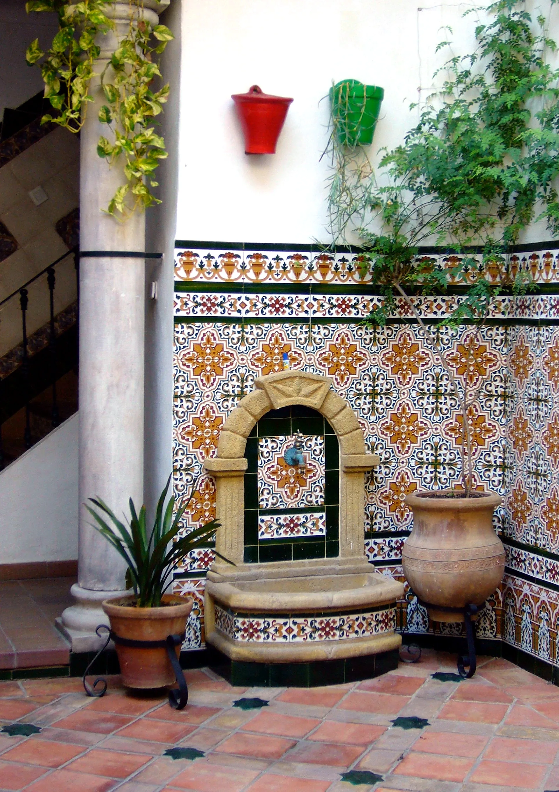 Alcazar gardens morning seville standard sequence courtyards