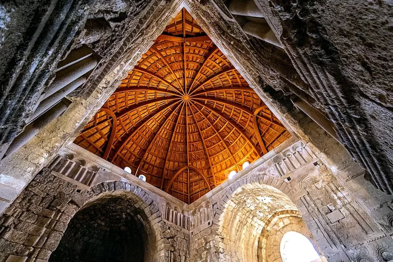 Alcazar Guided Tour vs Self-Guided Visit: What Having a Guide Actually Changes