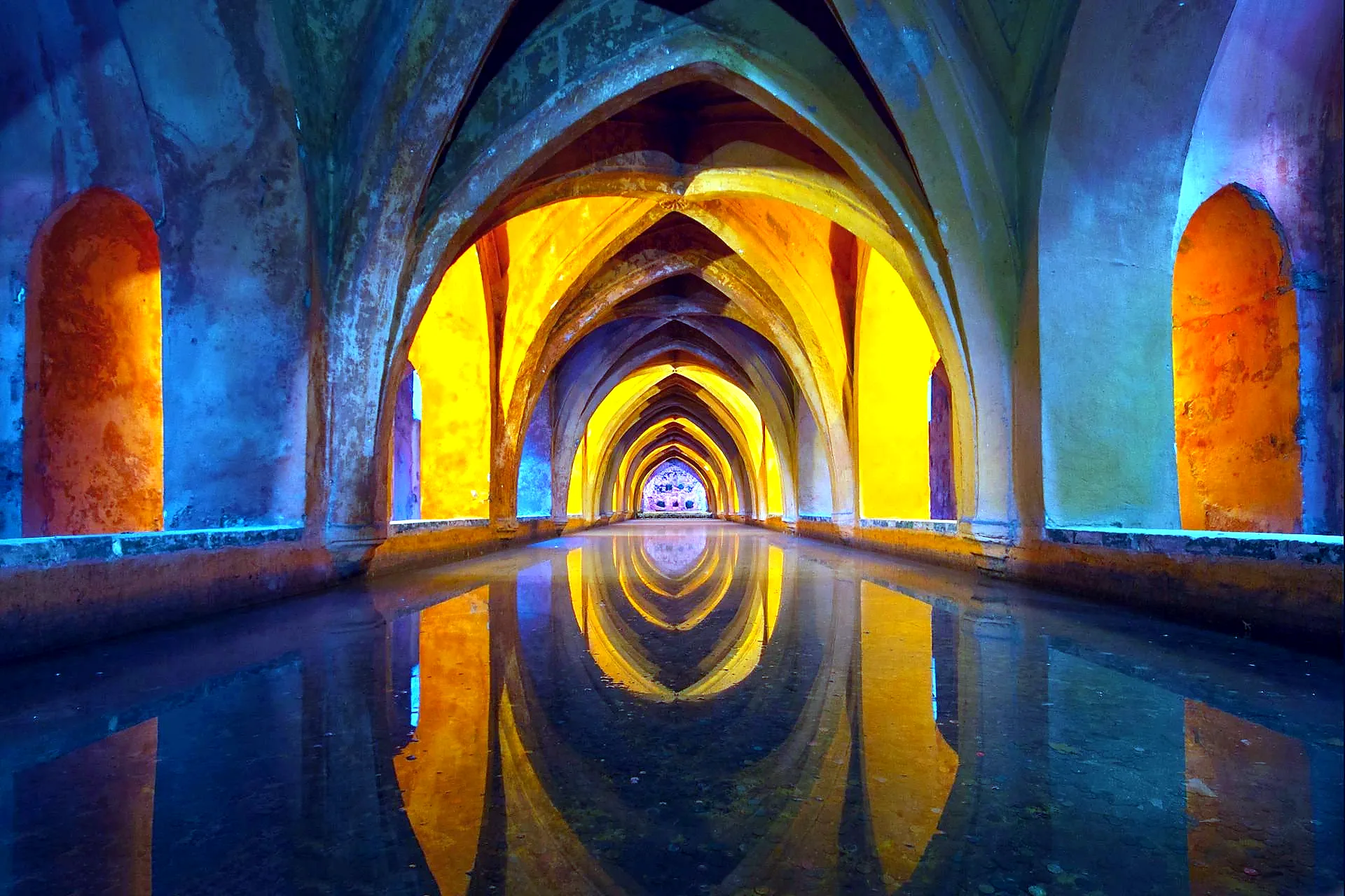 Alcazar guided tour seville gothic vaulted hall