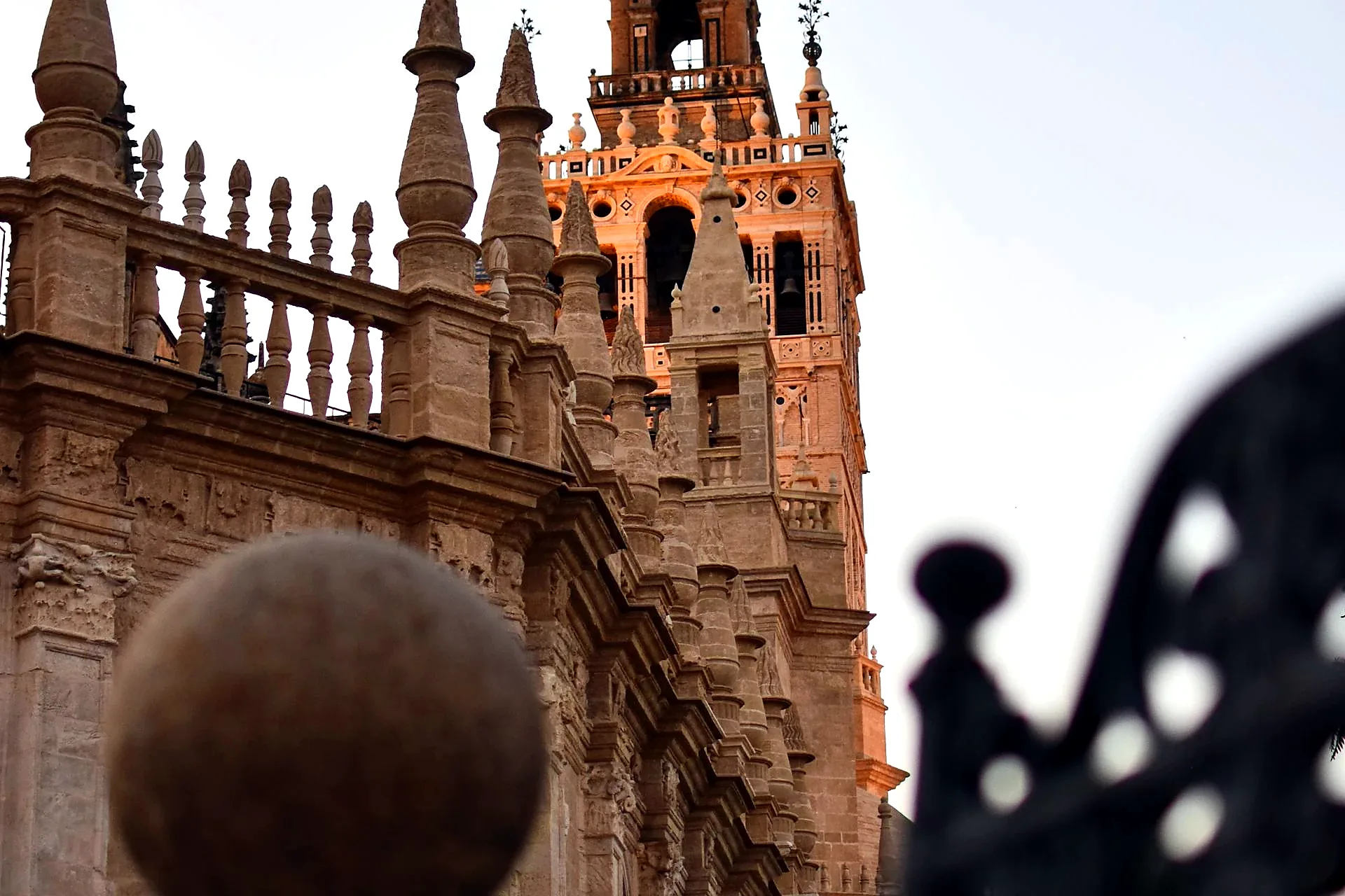 Giralda tower golden exterior Seville Cathedral tickets 2026