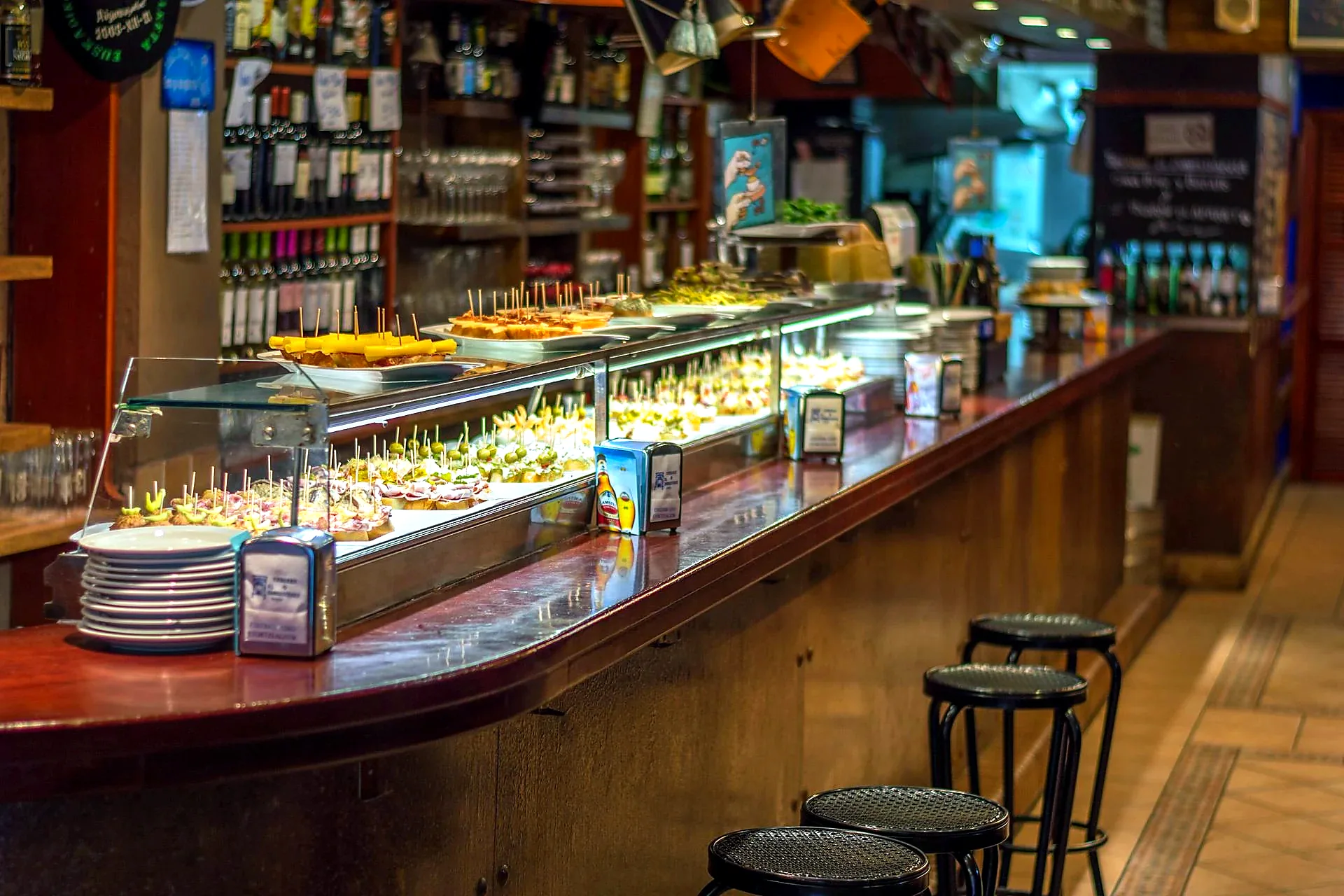 Tapas bar counter what to look for booking Seville