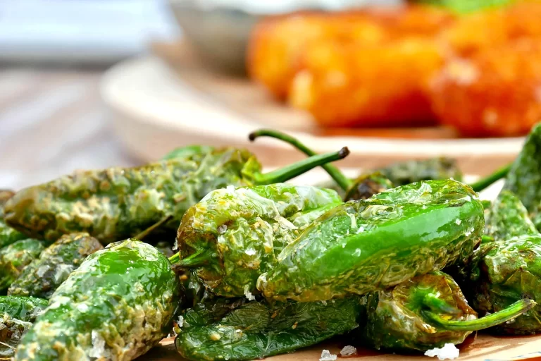 Tapas Tours in Seville: The Route Lucía Takes Every Friend Who Visits