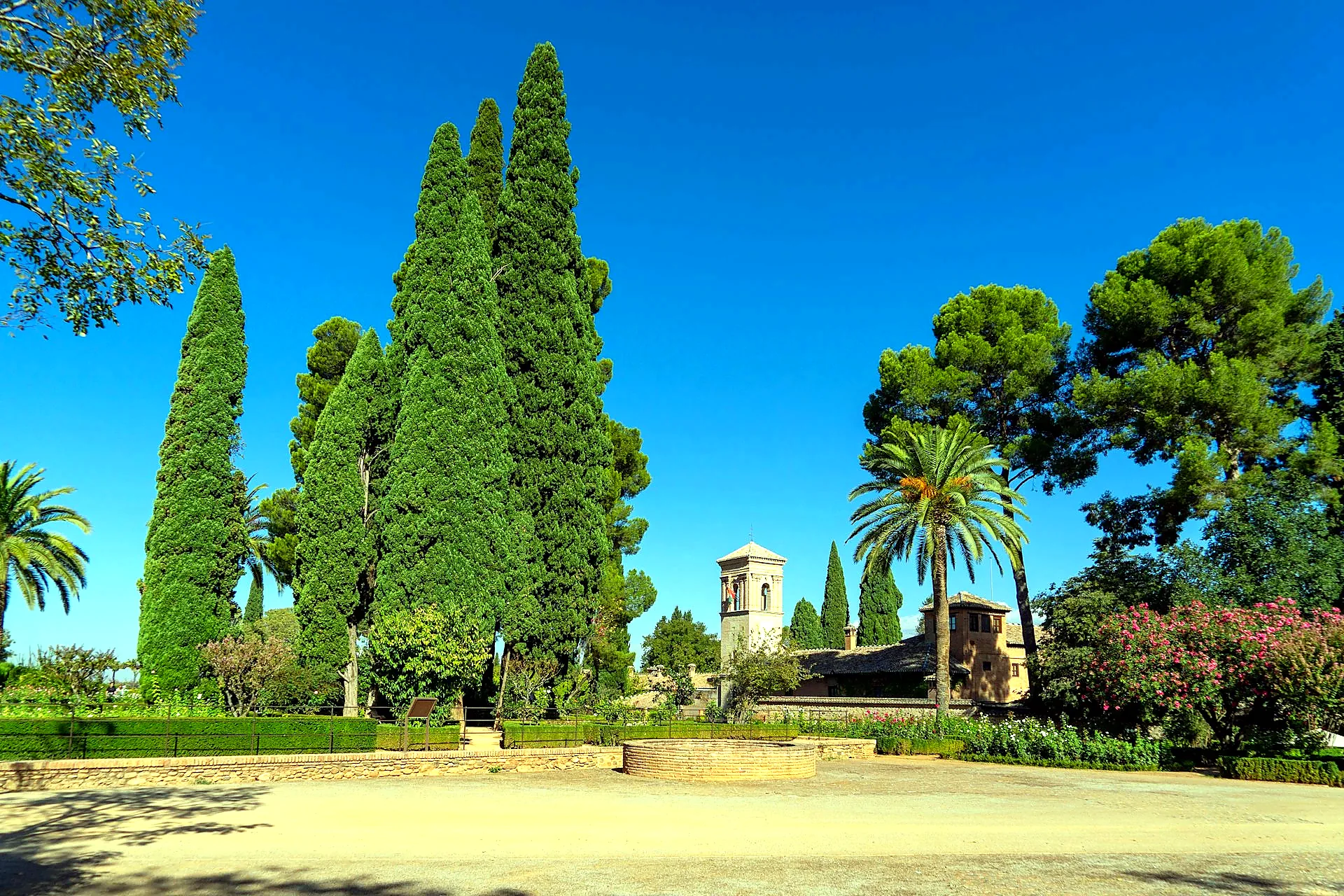 Nasrid Palace courtyard in the Alhambra Granada - Granada Guided Tour vs Train from Seville